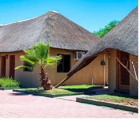 Msc Hotel Otjiwarongo Monitronics Екстериор снимка