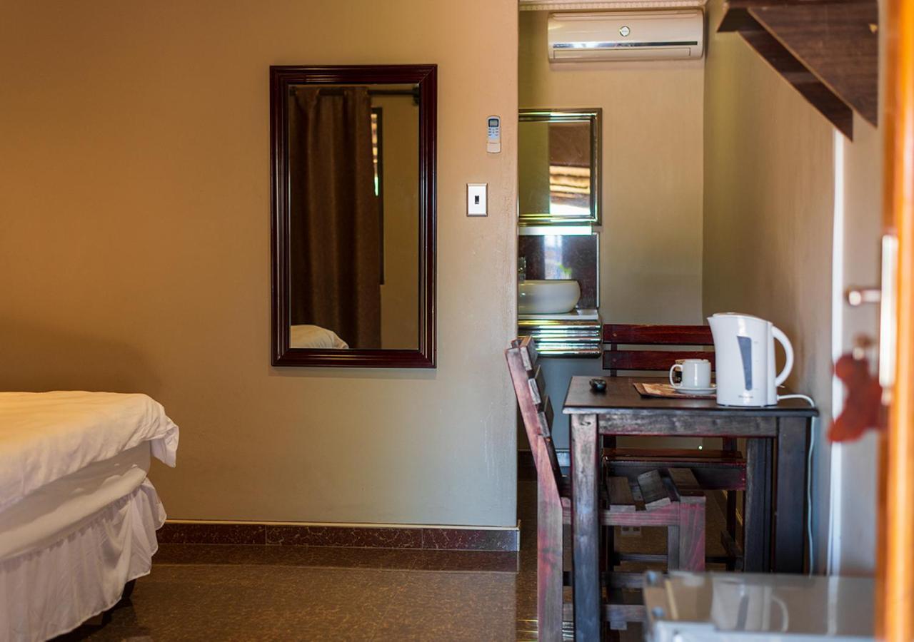 Msc Hotel Otjiwarongo Monitronics Екстериор снимка