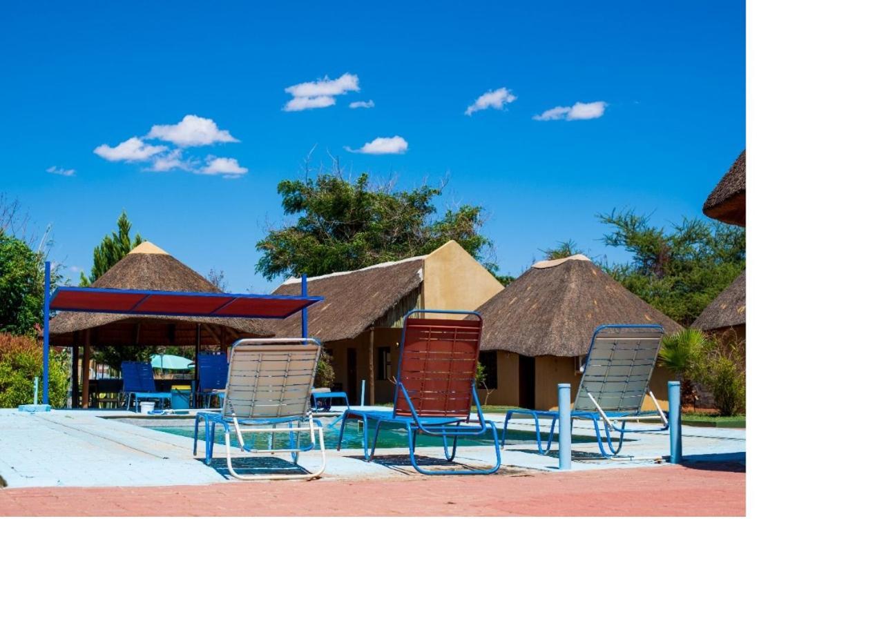 Msc Hotel Otjiwarongo Monitronics Екстериор снимка